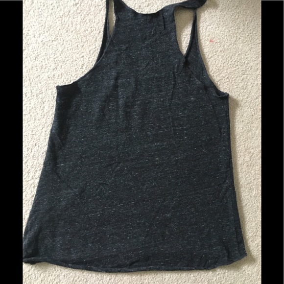 OBEY tank - Picture 2 of 4